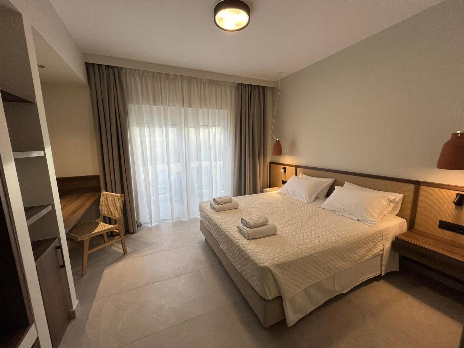 Mediterranean Sea Top Floor Палеохора Экстерьер фото