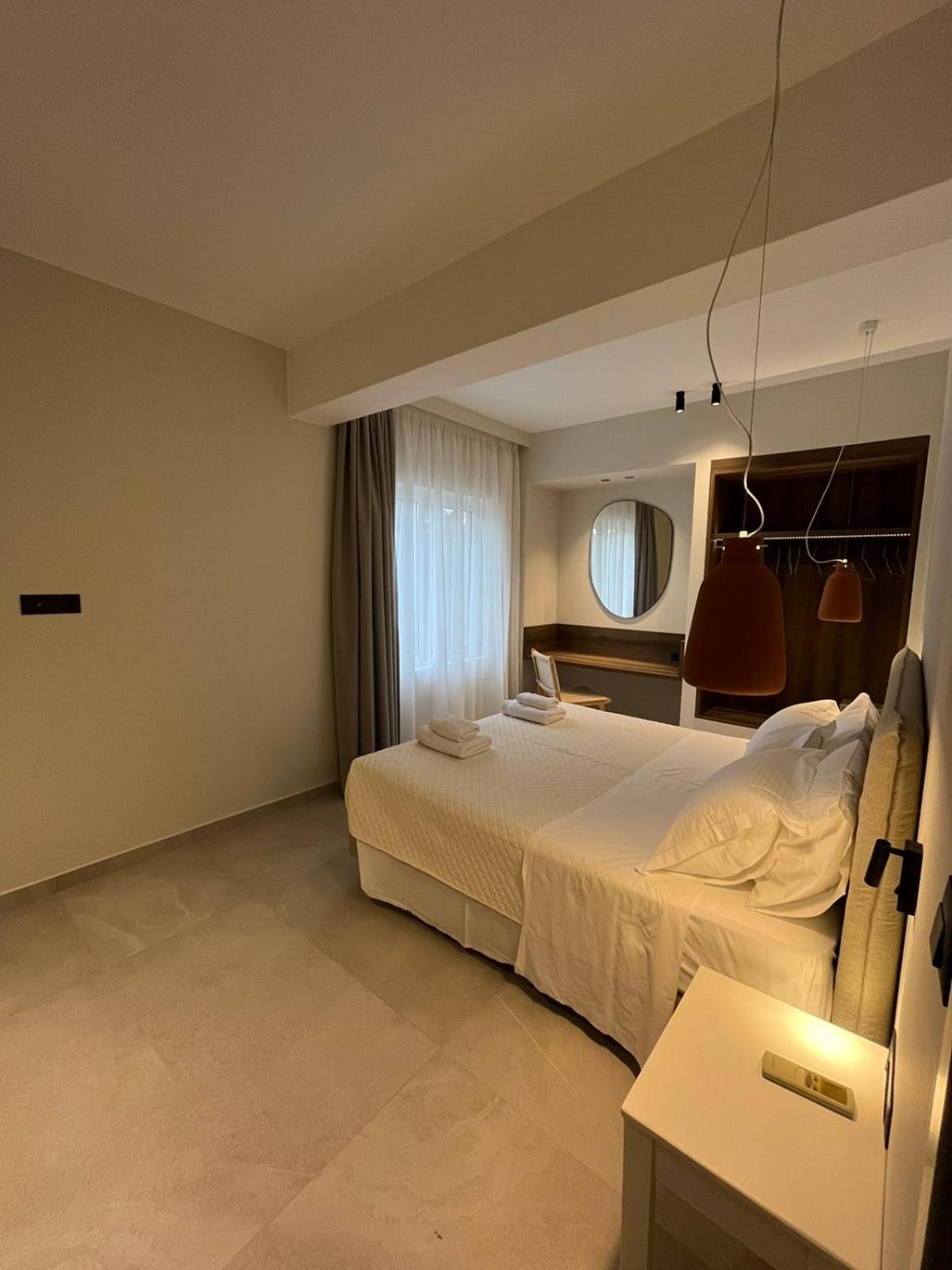 Mediterranean Sea Top Floor Палеохора Экстерьер фото