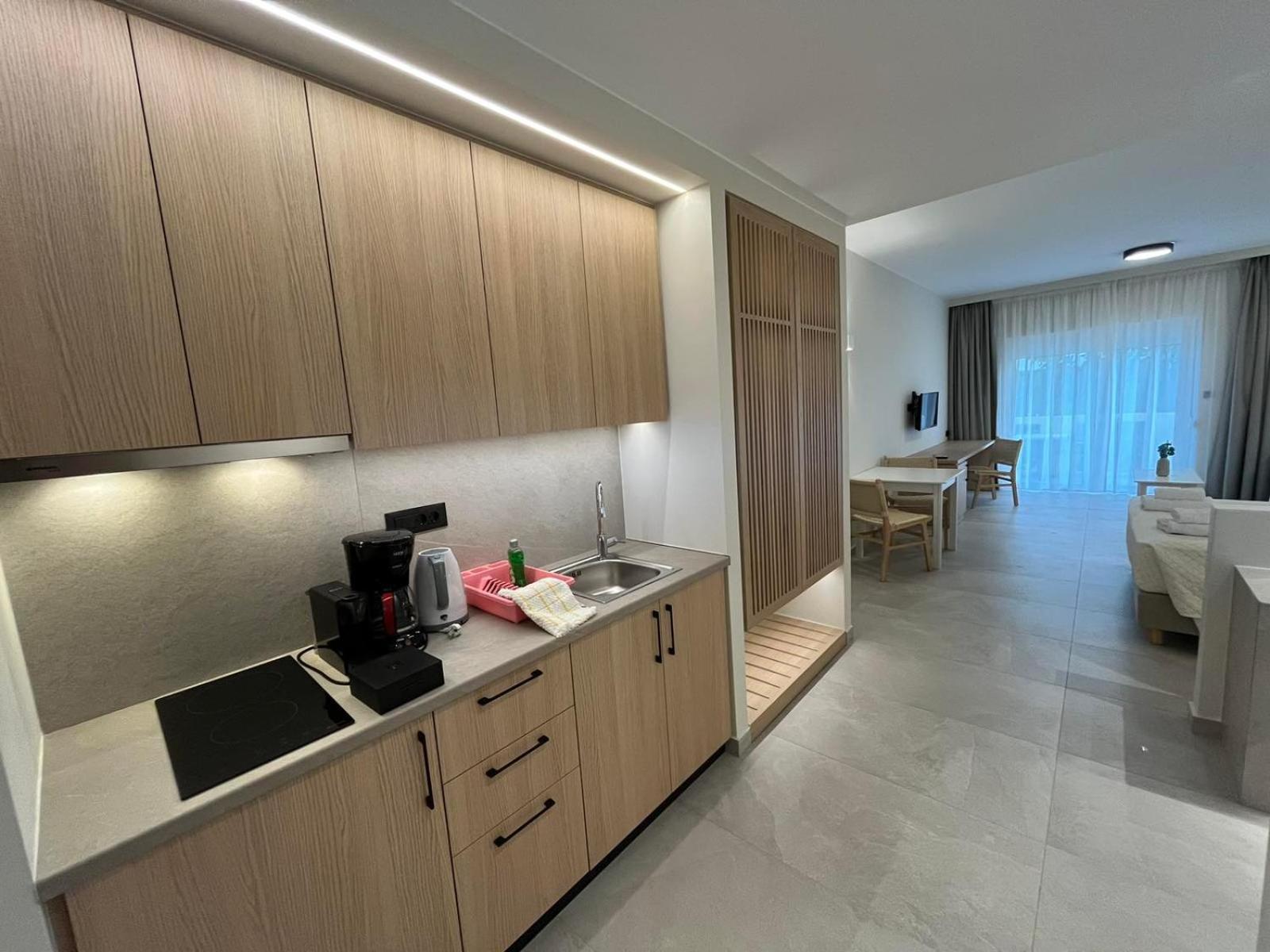 Mediterranean Sea Top Floor Палеохора Экстерьер фото